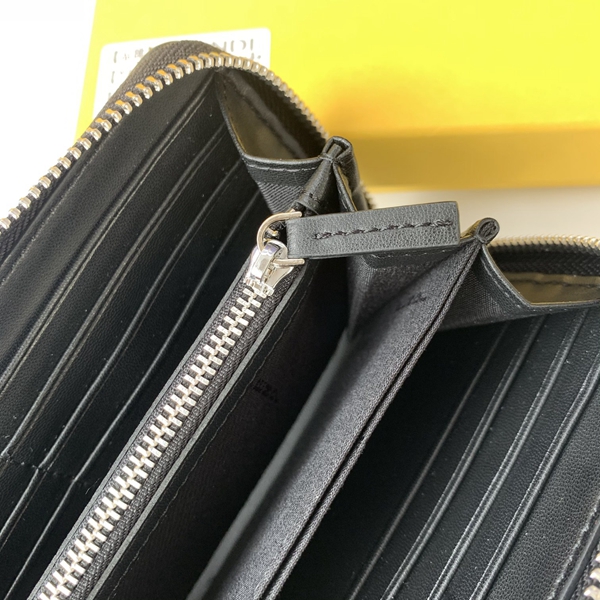 超激安ブランド財布偽物素材ディテール